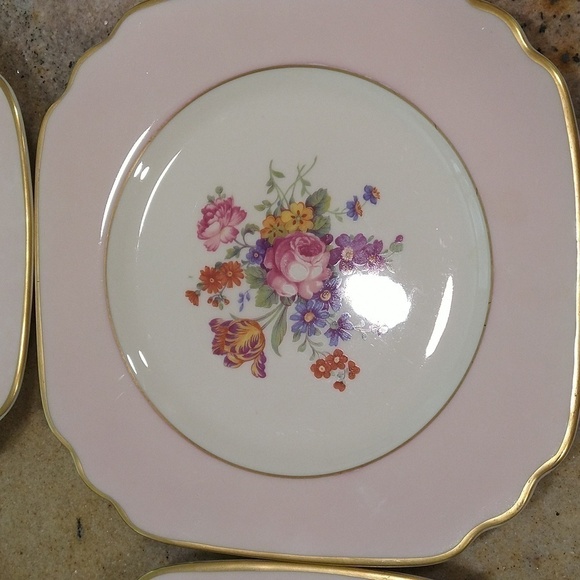 Set 4 old ivory pink floral Syracuse dessert plates gold trim cottagecore shabby - Picture 3 of 7